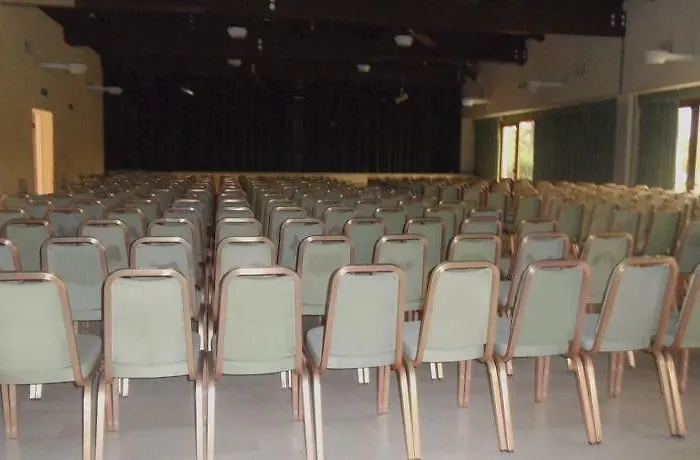 Üdülőközpont Calabro 4*